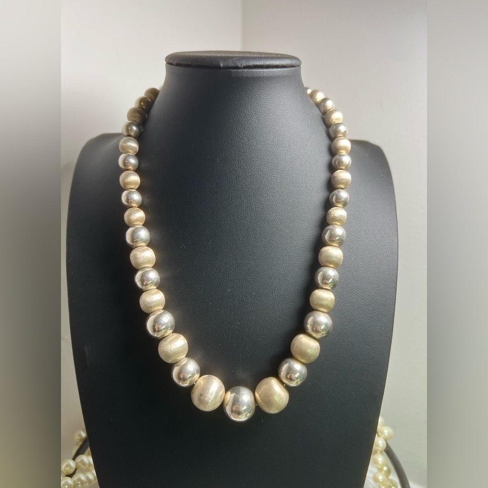 Vintage Taxco Sterling Silver Graduating Bead Necklace 18” D18